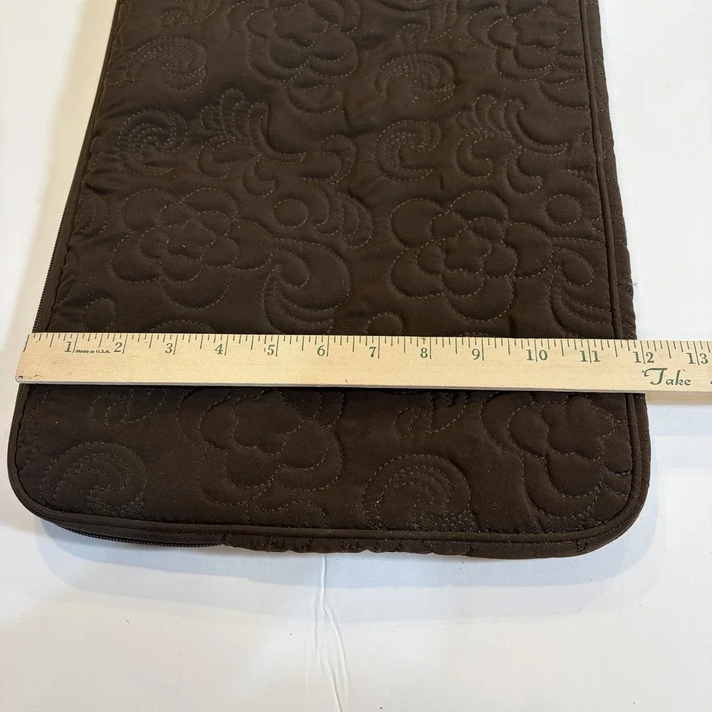 Vera Bradley Classic Quilted Padded Laptop Sleeve Case Brown 17
